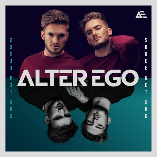 女友第一视角诱惑亲吻
